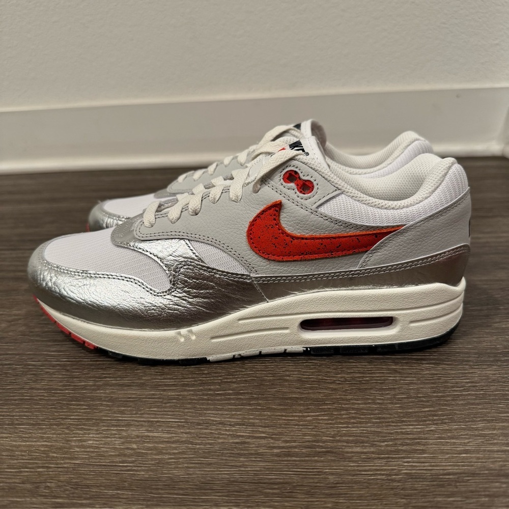 Nike Air Max 1 Premium sz 10